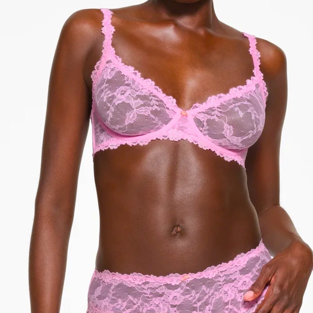 Skims Stretch lace Intimates underwire scoop bra Pink BA-SCP-3575 size 32A